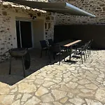 Le Domaine Du Bez La Grange Piscine,sauna,hammam,spa En Aubrac *