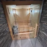 Dom wakacyjny Le Domaine Du Bez La Grange Piscine,sauna,hammam,spa En Aubrac Saint-Laurent-dʼOlt