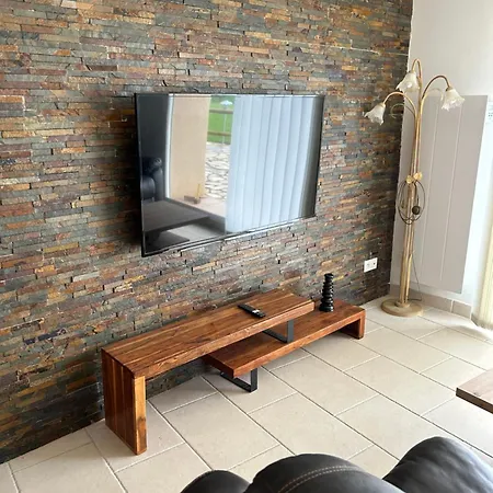 Le Domaine Du Bez La Grange Piscine,sauna,hammam,spa En Aubrac Casa vacanze