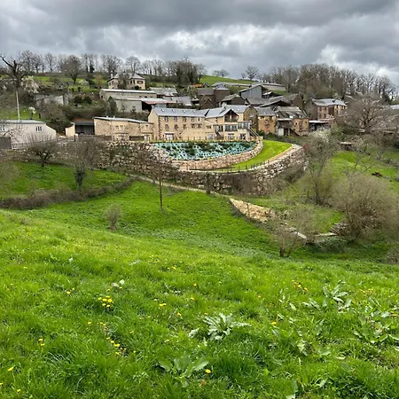 Casa vacanze Le Domaine Du Bez La Grange Piscine,sauna,hammam,spa En Aubrac *