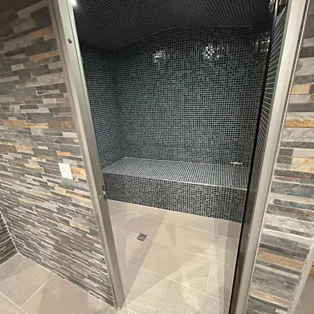 Le Domaine Du Bez La Grange Piscine,sauna,hammam,spa En Aubrac Saint-Laurent-dʼOlt