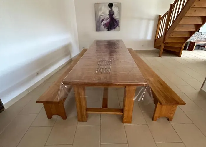 Prázdninový dům Le Domaine Du Bez La Grange Piscine,sauna,hammam,spa En Aubrac Saint-Laurent-dʼOlt