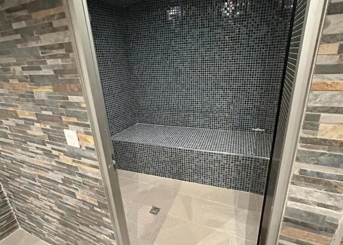 Le Domaine Du Bez La Grange Piscine,sauna,hammam,spa En Aubrac Saint-Laurent-dʼOlt